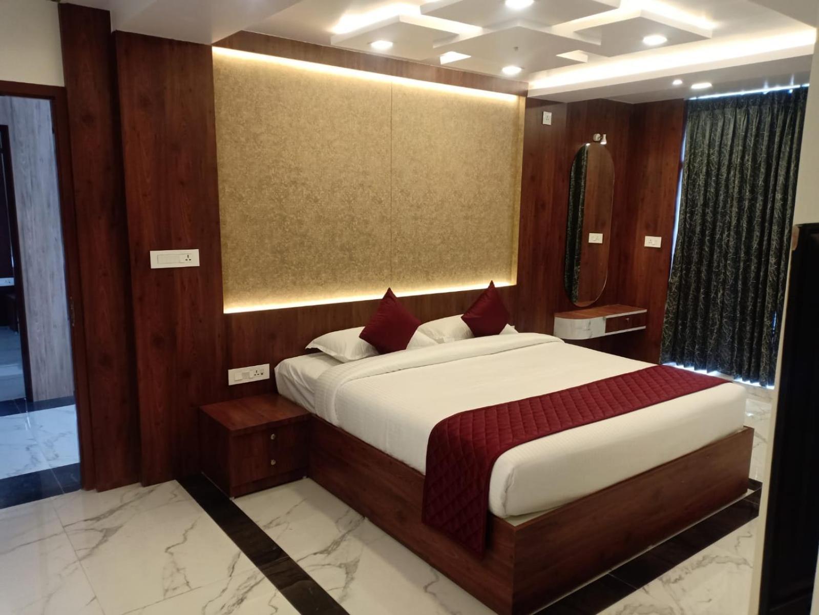 Lakshmi Mahal - V Inn Thiruvarur 外观 照片